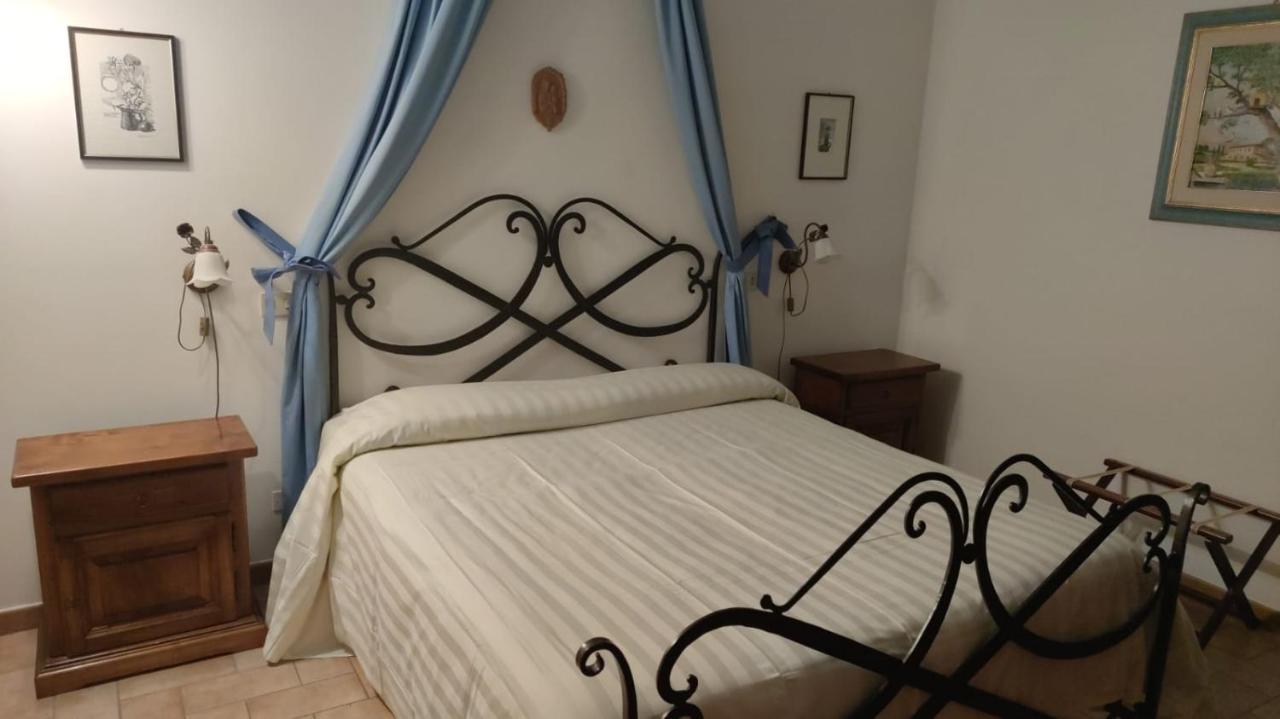 Il Colombaio Agriturismo Montegabbione Bagian luar foto